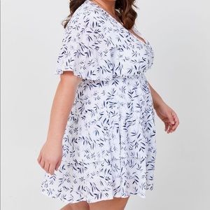 Arula White Tallulah Dress Size A